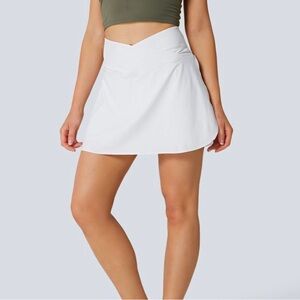 HALARA Classic White Skort